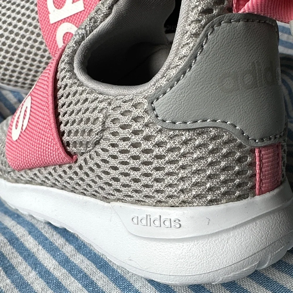 New Without‎ Tags Adidas Kids Sneakers in Gray Pink Slip On Lightweight Size 8K
